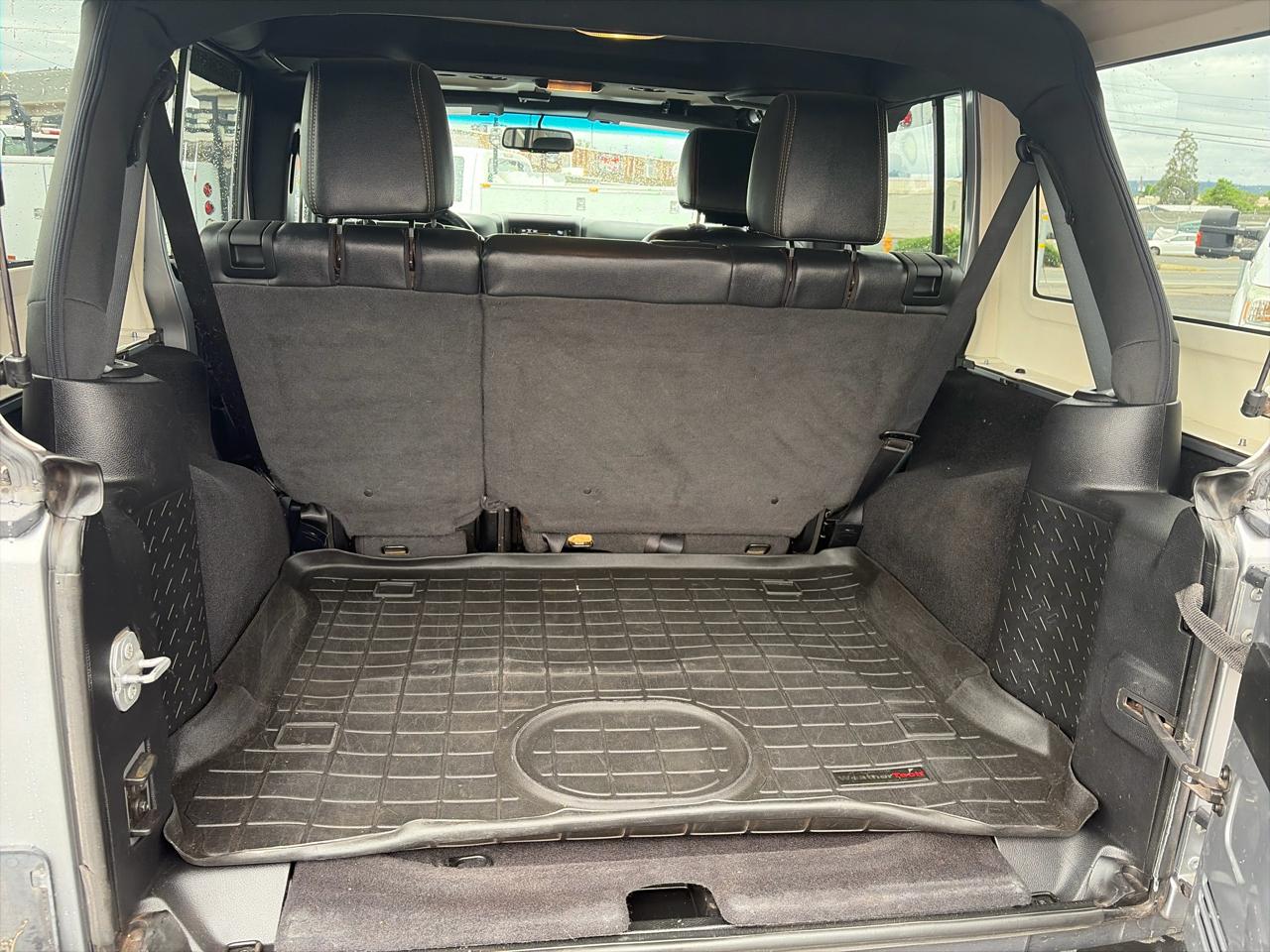 Jeep Wrangler Unlimited Rubicon 4WD 2015