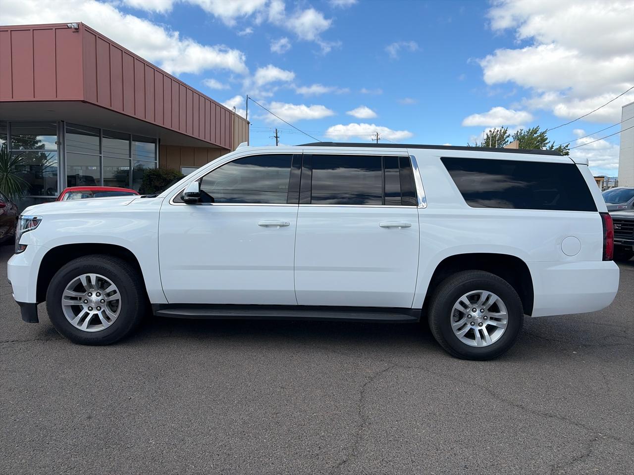 Chevrolet Suburban LT 4WD 2018