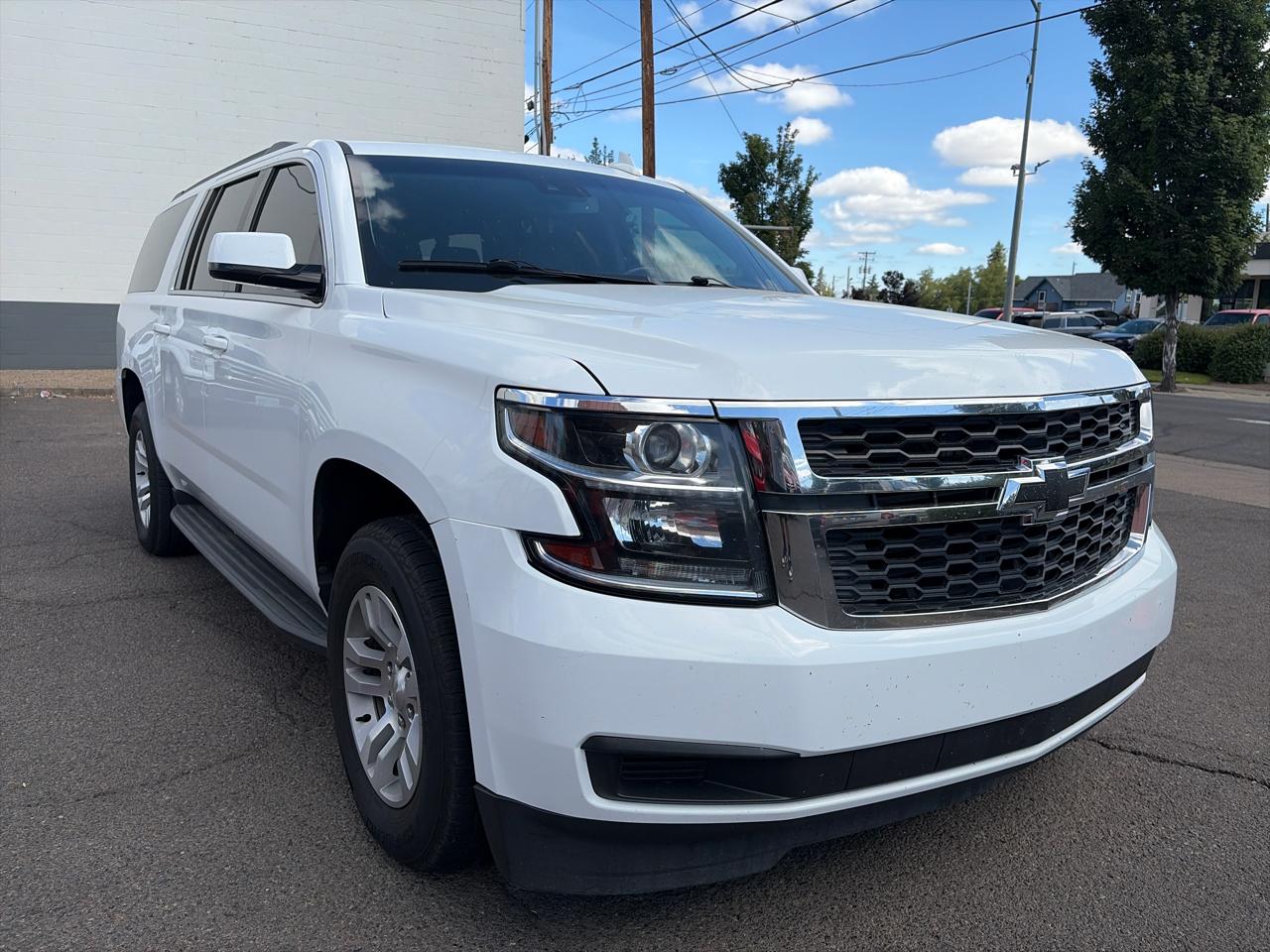 Chevrolet Suburban LT 4WD 2018