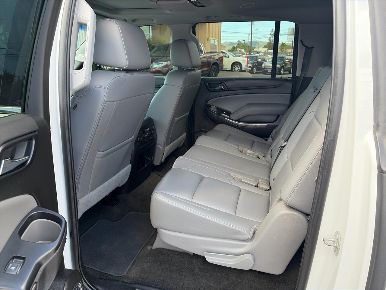 Chevrolet Suburban LT 4WD 2018