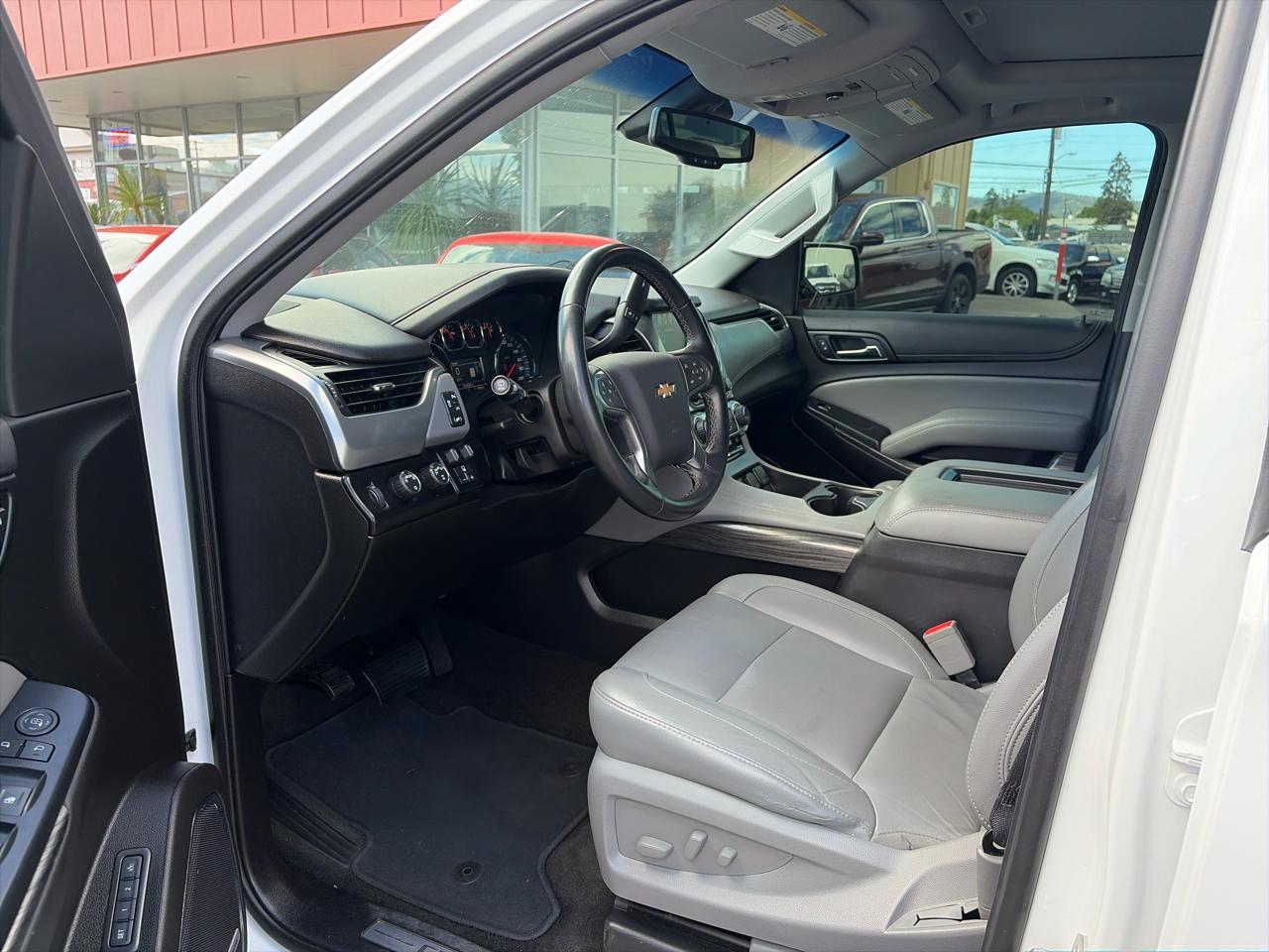 Chevrolet Suburban LT 4WD 2018