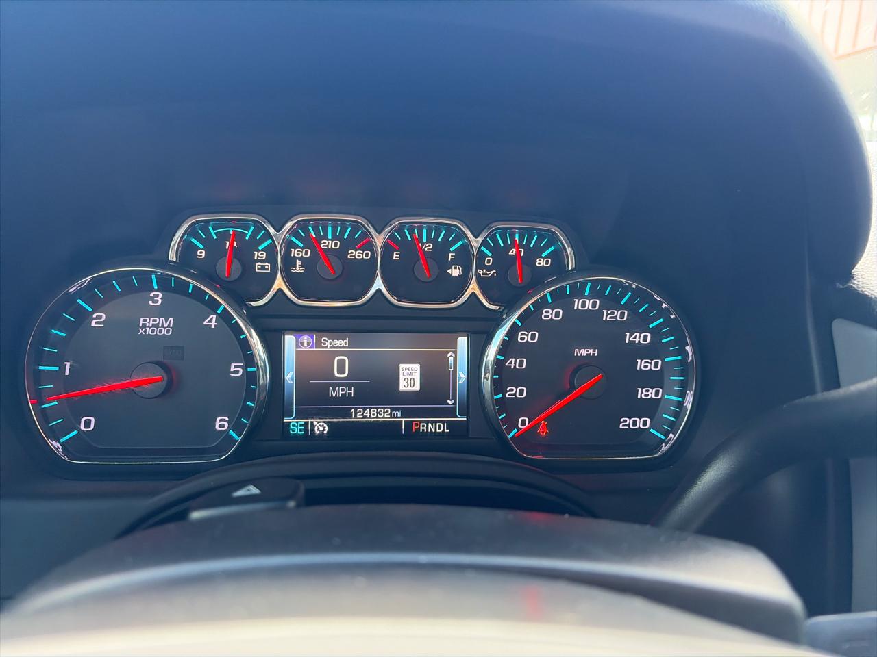 Chevrolet Suburban LT 4WD 2018