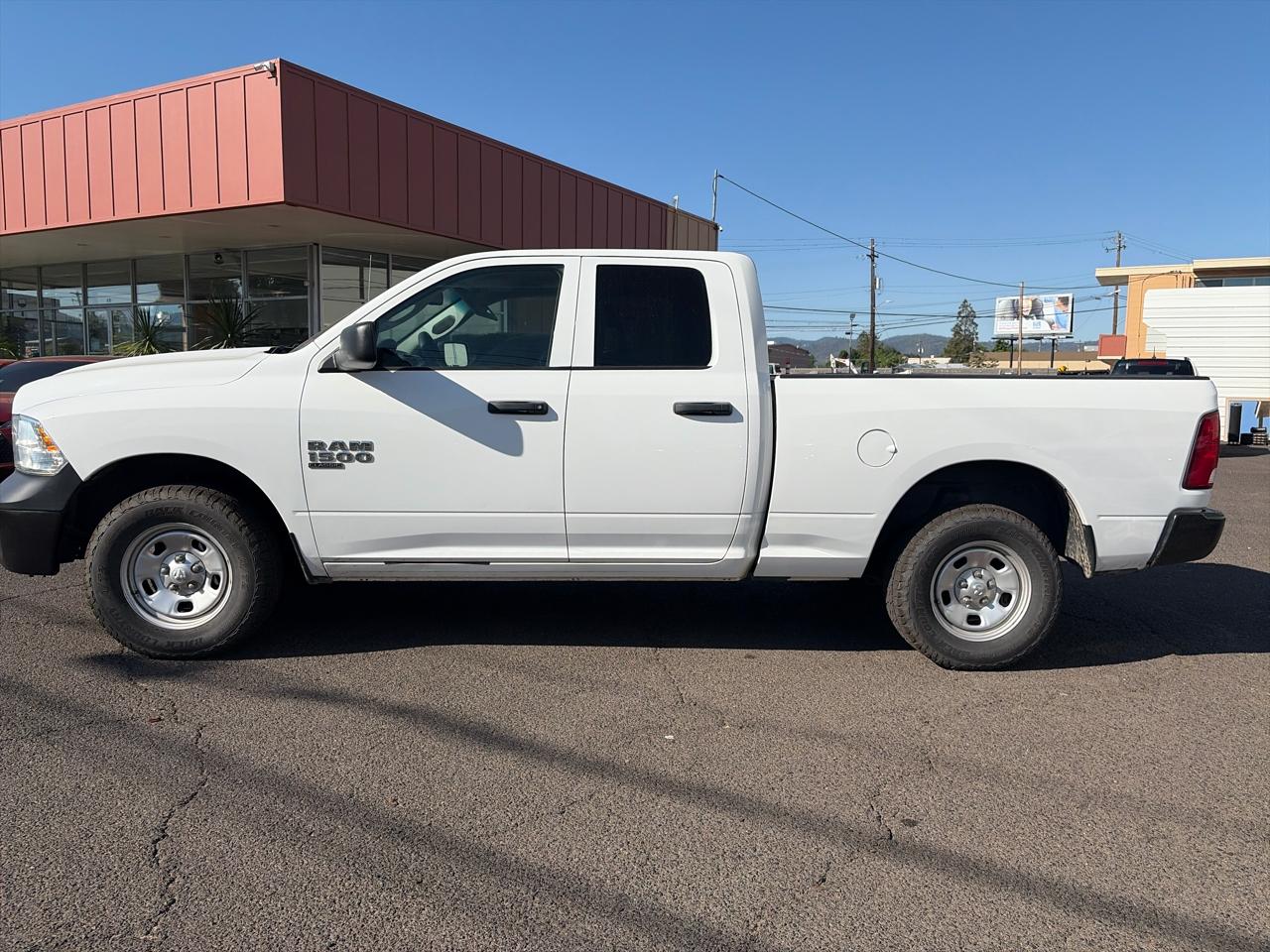 RAM 1500 Classic Tradesman Quad Cab 4WD 2019