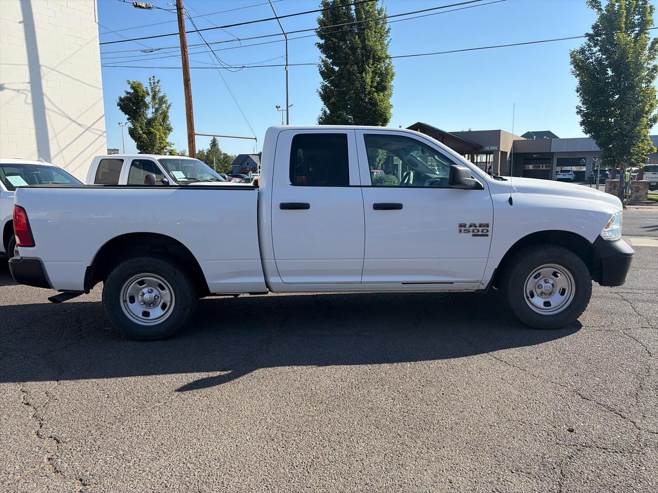 RAM 1500 Classic Tradesman Quad Cab 4WD 2019