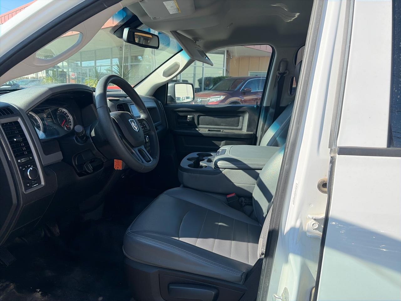 RAM 1500 Classic Tradesman Quad Cab 4WD 2019