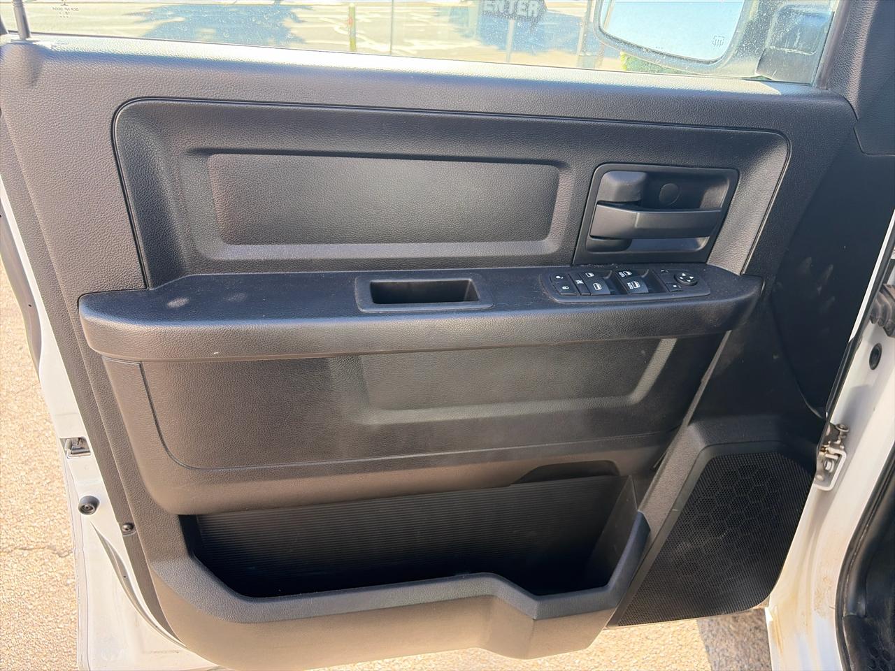 RAM 1500 Classic Tradesman Quad Cab 4WD 2019