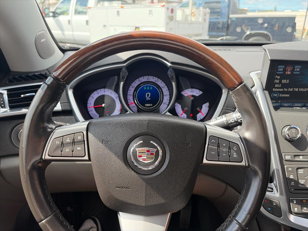 Cadillac SRX Luxury Collection AWD 2011