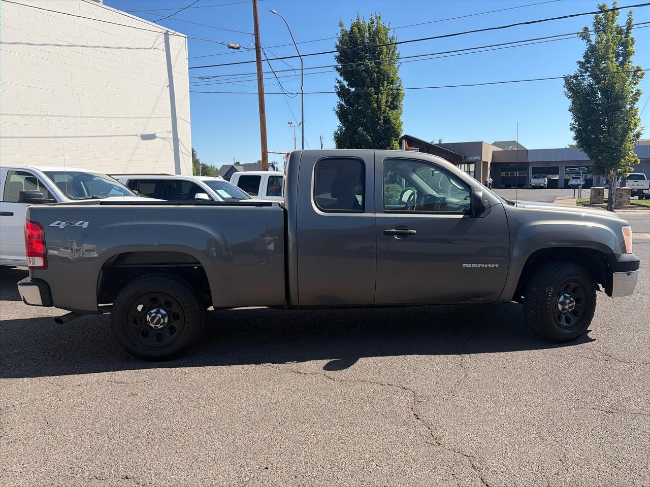 GMC Sierra 1500 Work Truck Ext. Cab 4WD 2011
