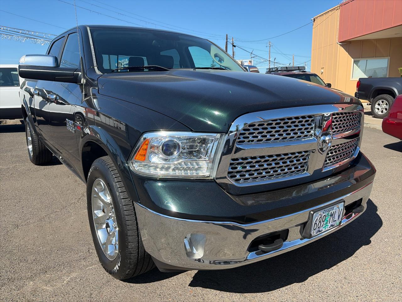 RAM 1500 Laramie Crew Cab LWB 4WD 2016