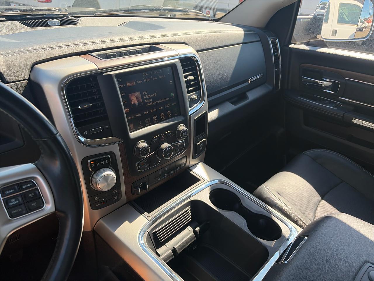 RAM 1500 Laramie Crew Cab LWB 4WD 2016