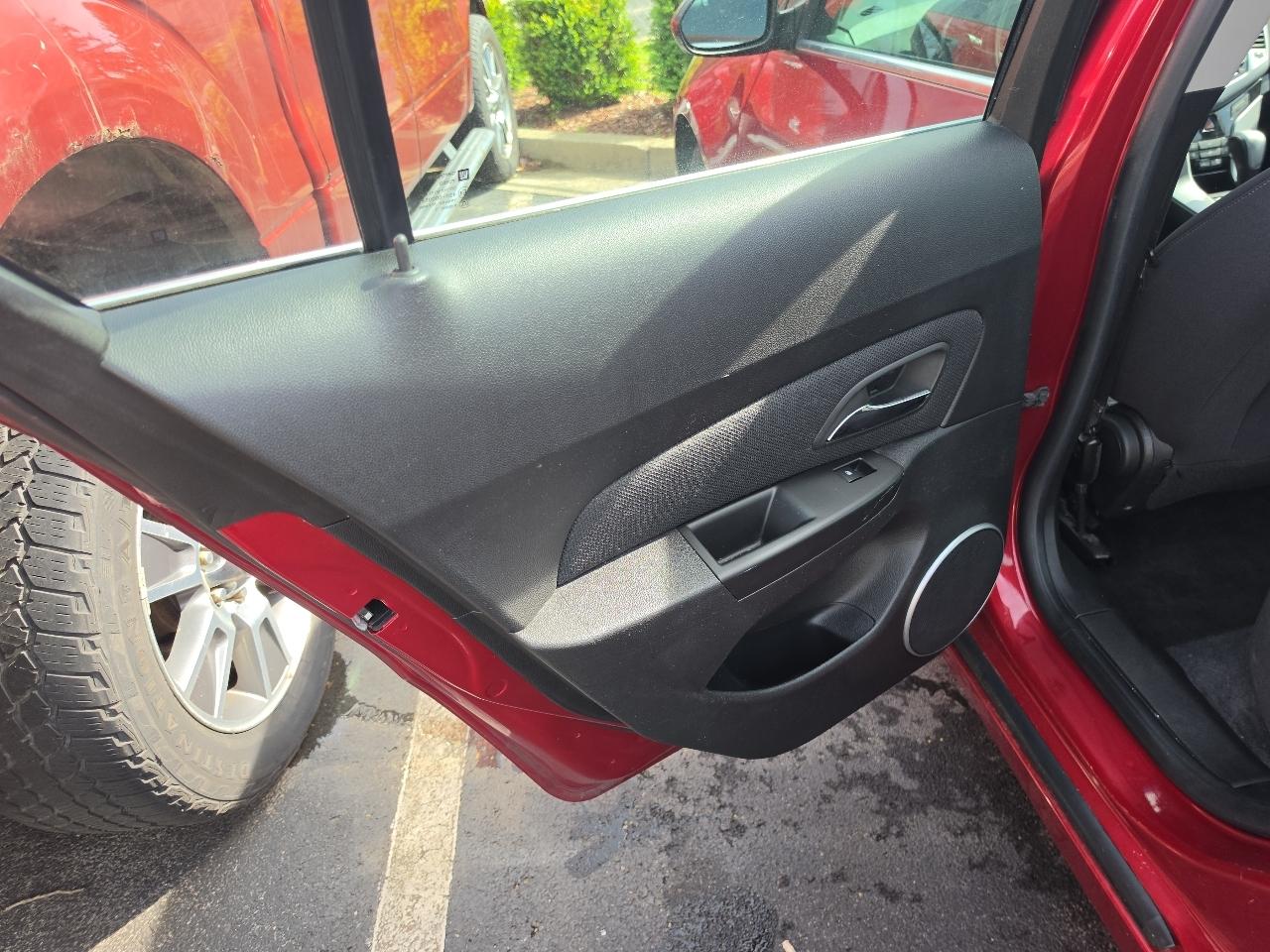 Chevrolet Cruze  2012