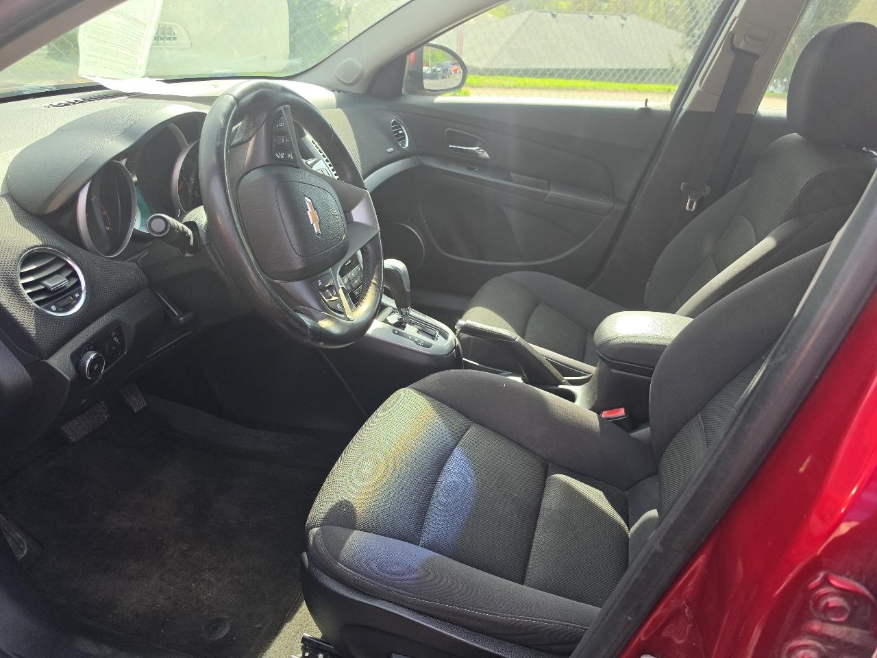 Chevrolet Cruze  2012