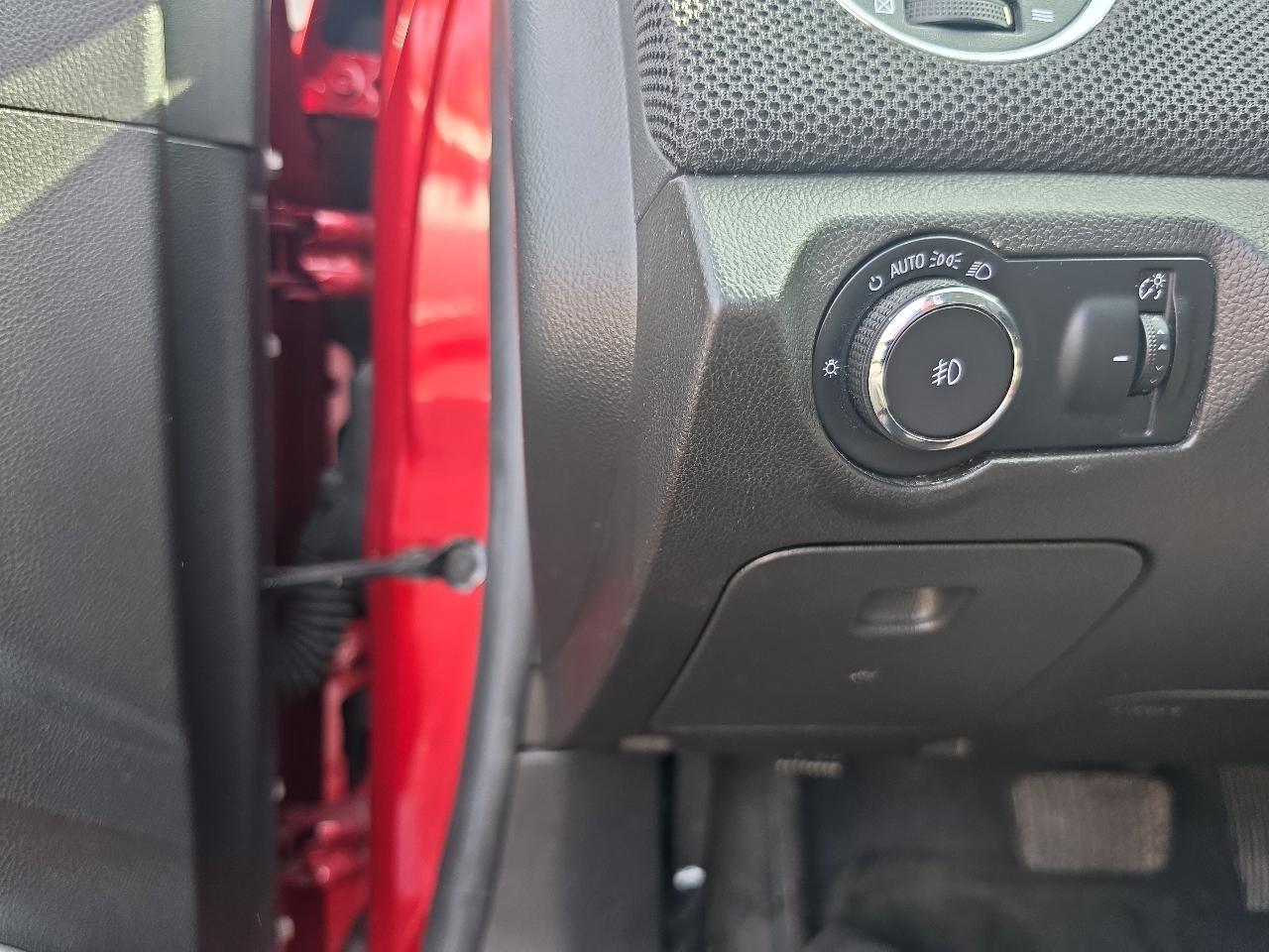 Chevrolet Cruze  2012