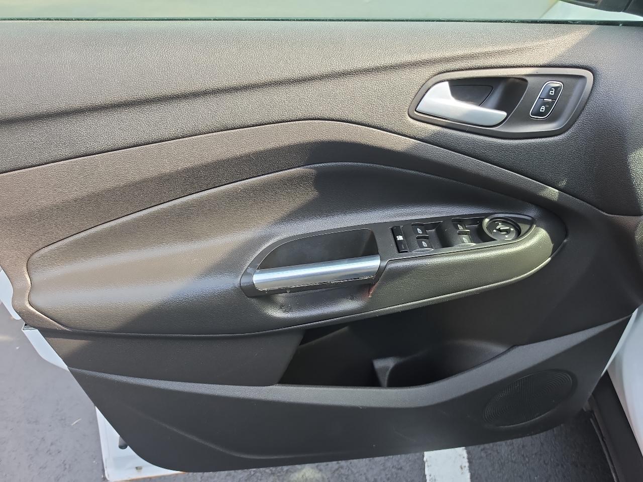 Ford Escape  2017