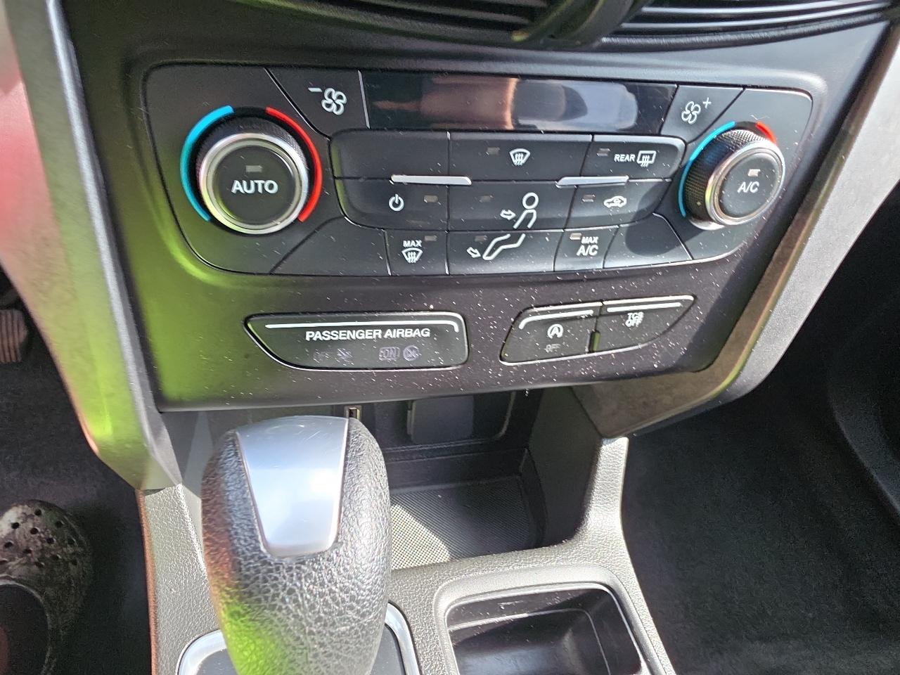 Ford Escape  2017