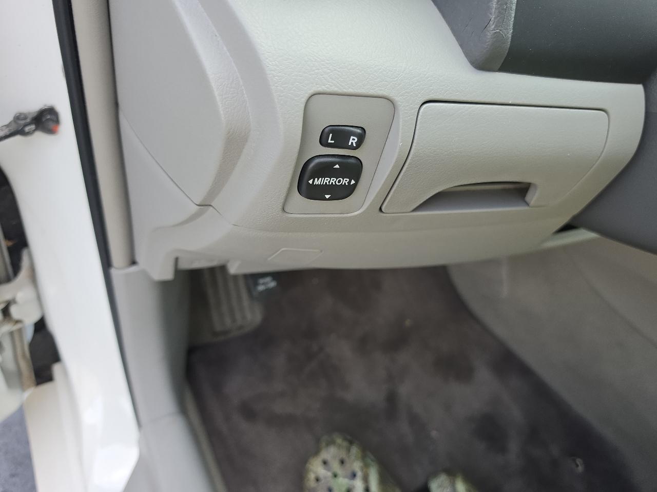 Toyota Camry  2008