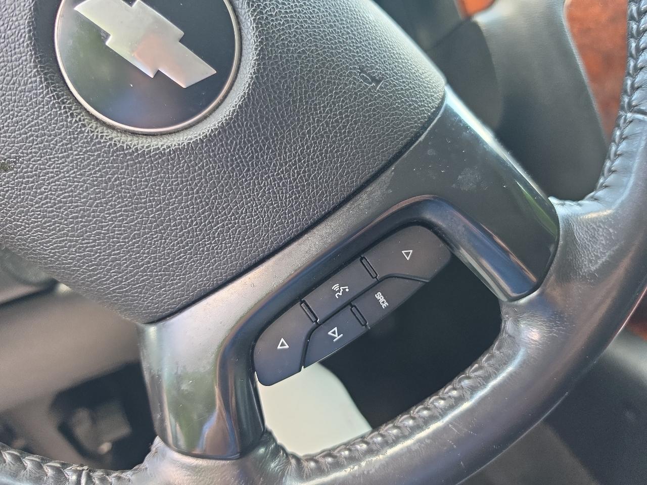 Chevrolet Suburban  2008