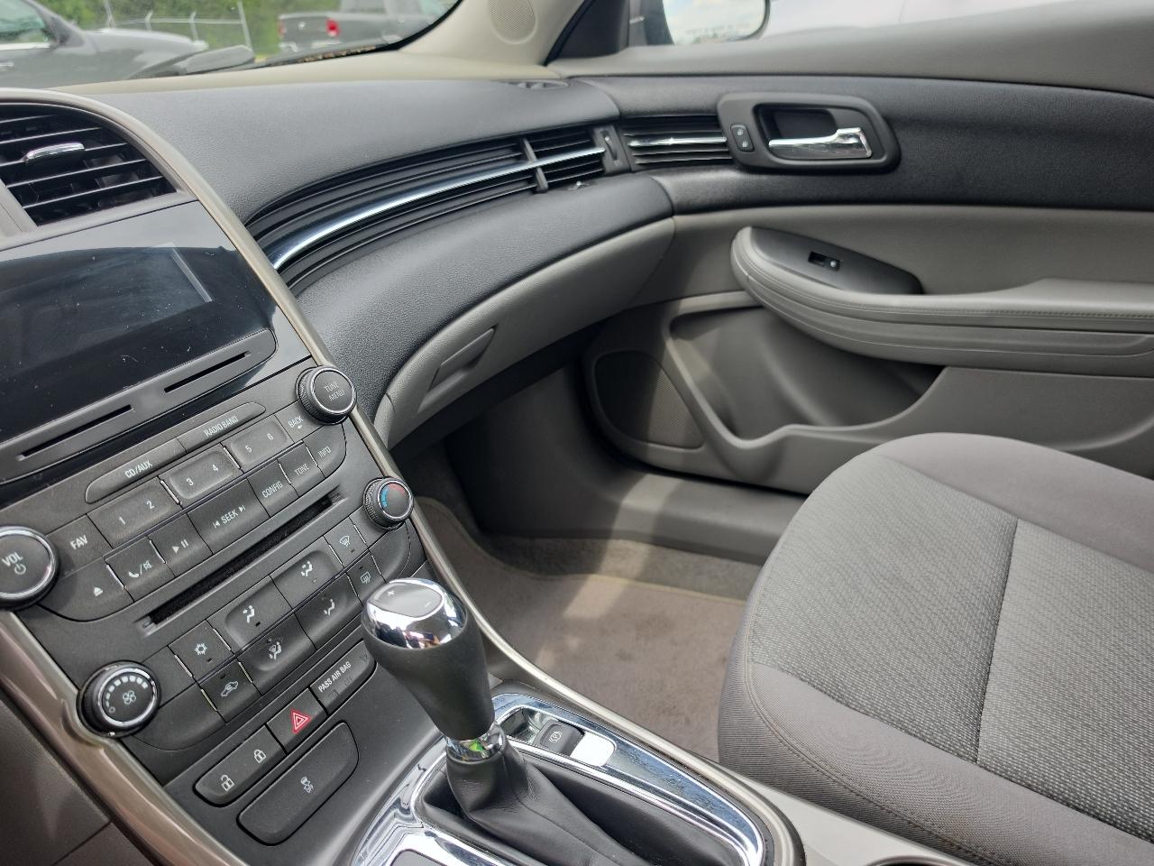 Chevrolet Malibu  2013