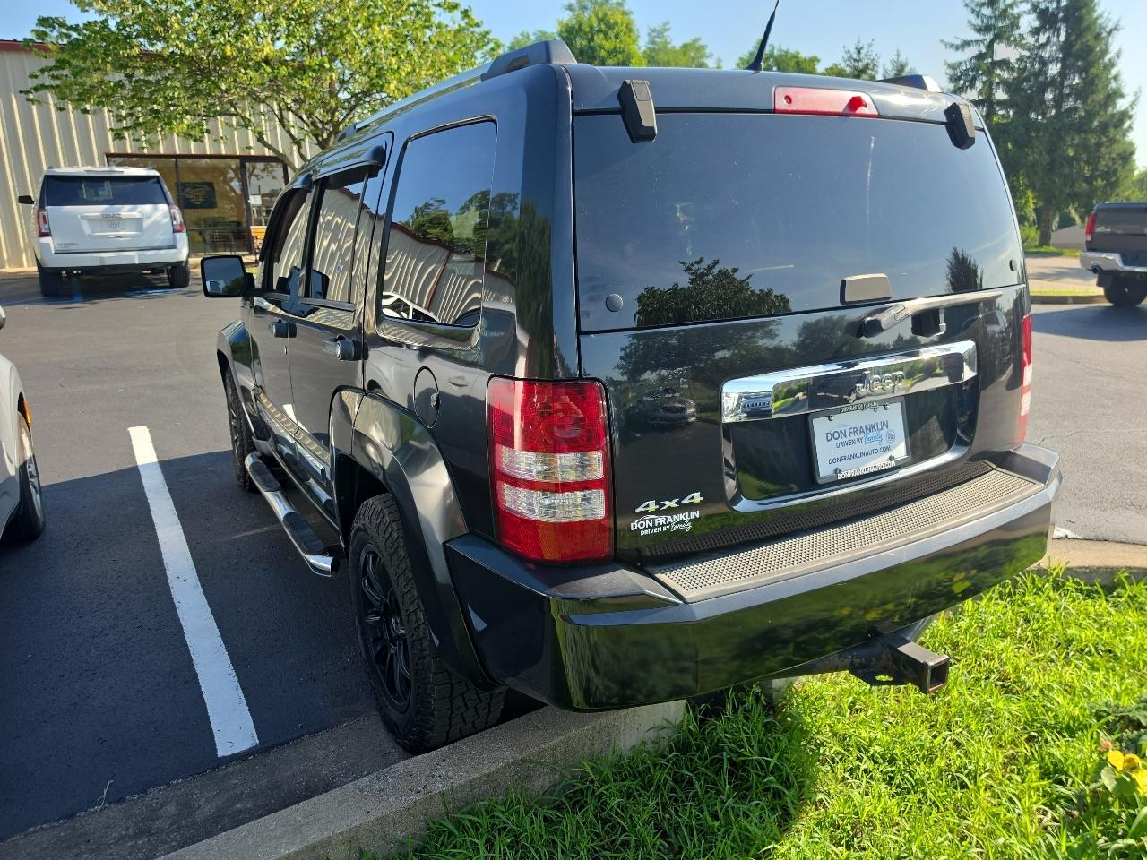 Jeep Liberty  2011