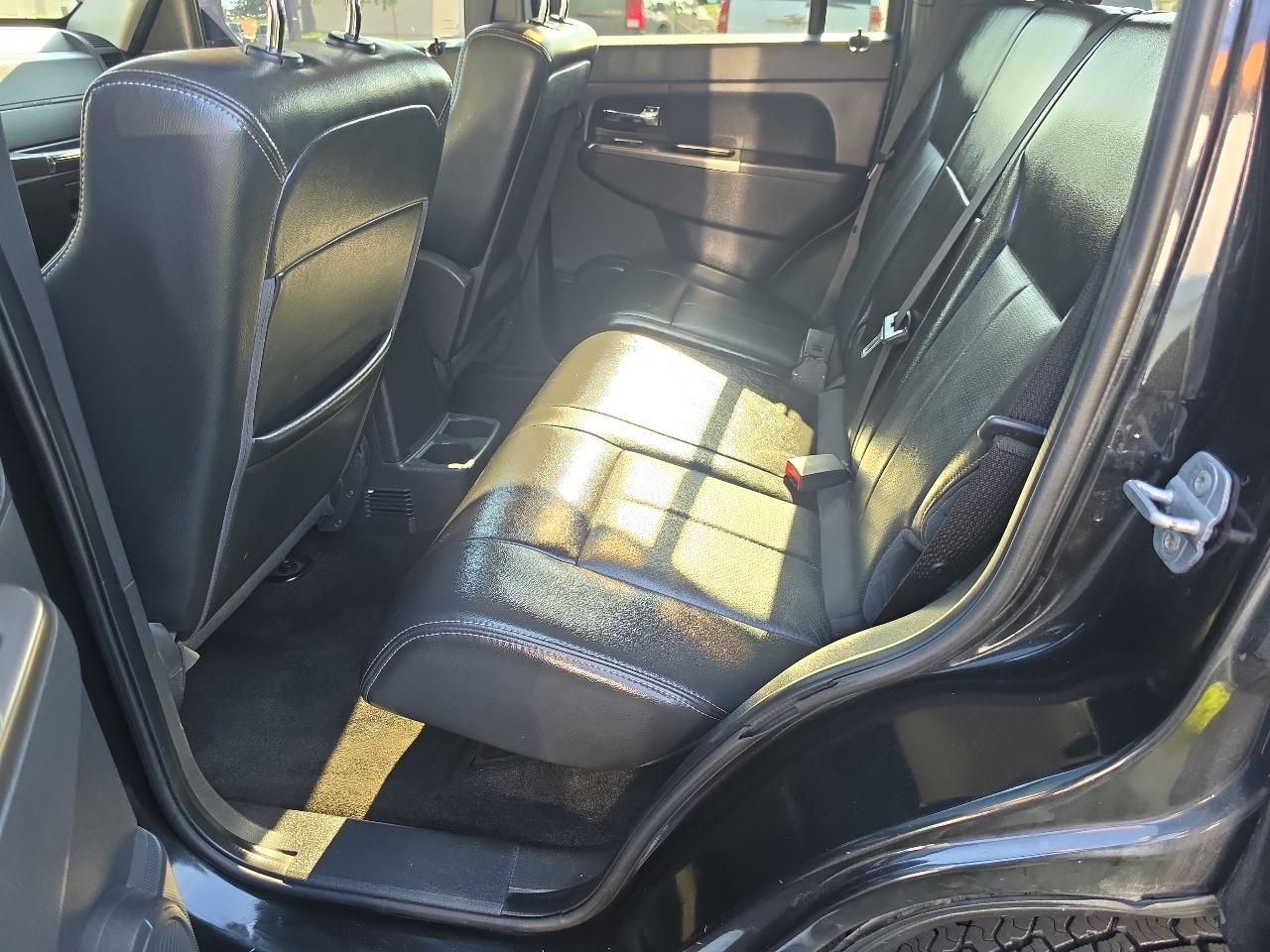 Jeep Liberty  2011