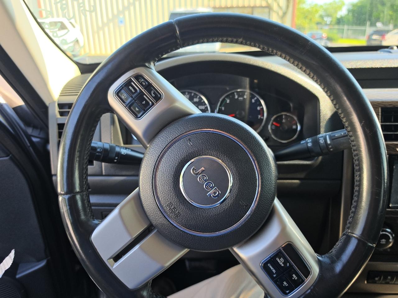 Jeep Liberty  2011
