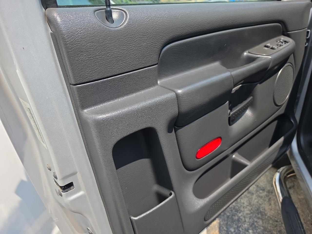 Dodge Ram 1500  2005