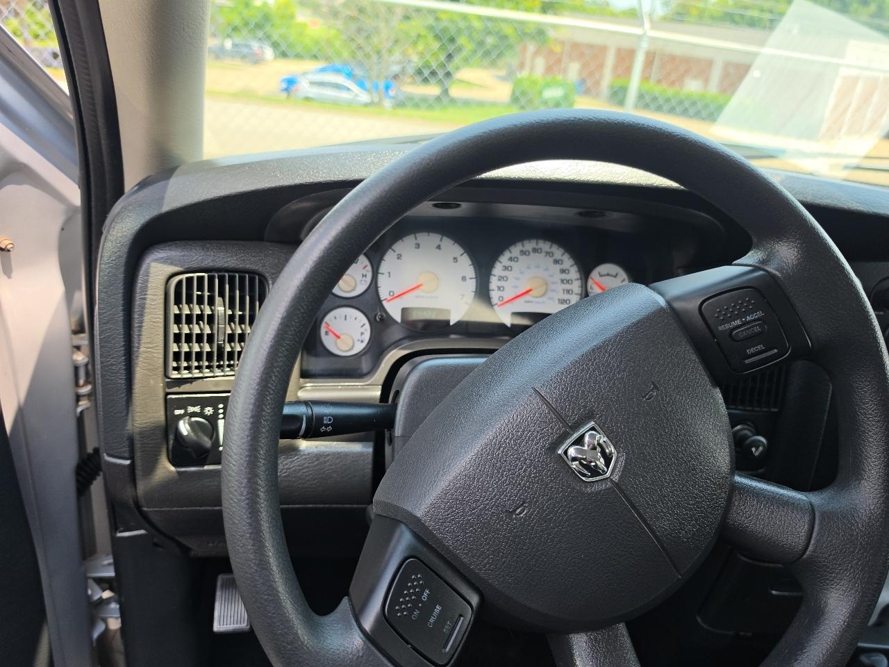 Dodge Ram 1500  2005
