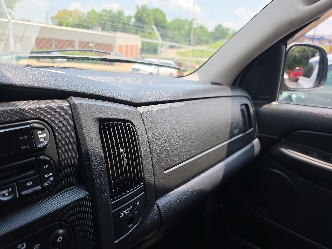 Dodge Ram 1500  2005