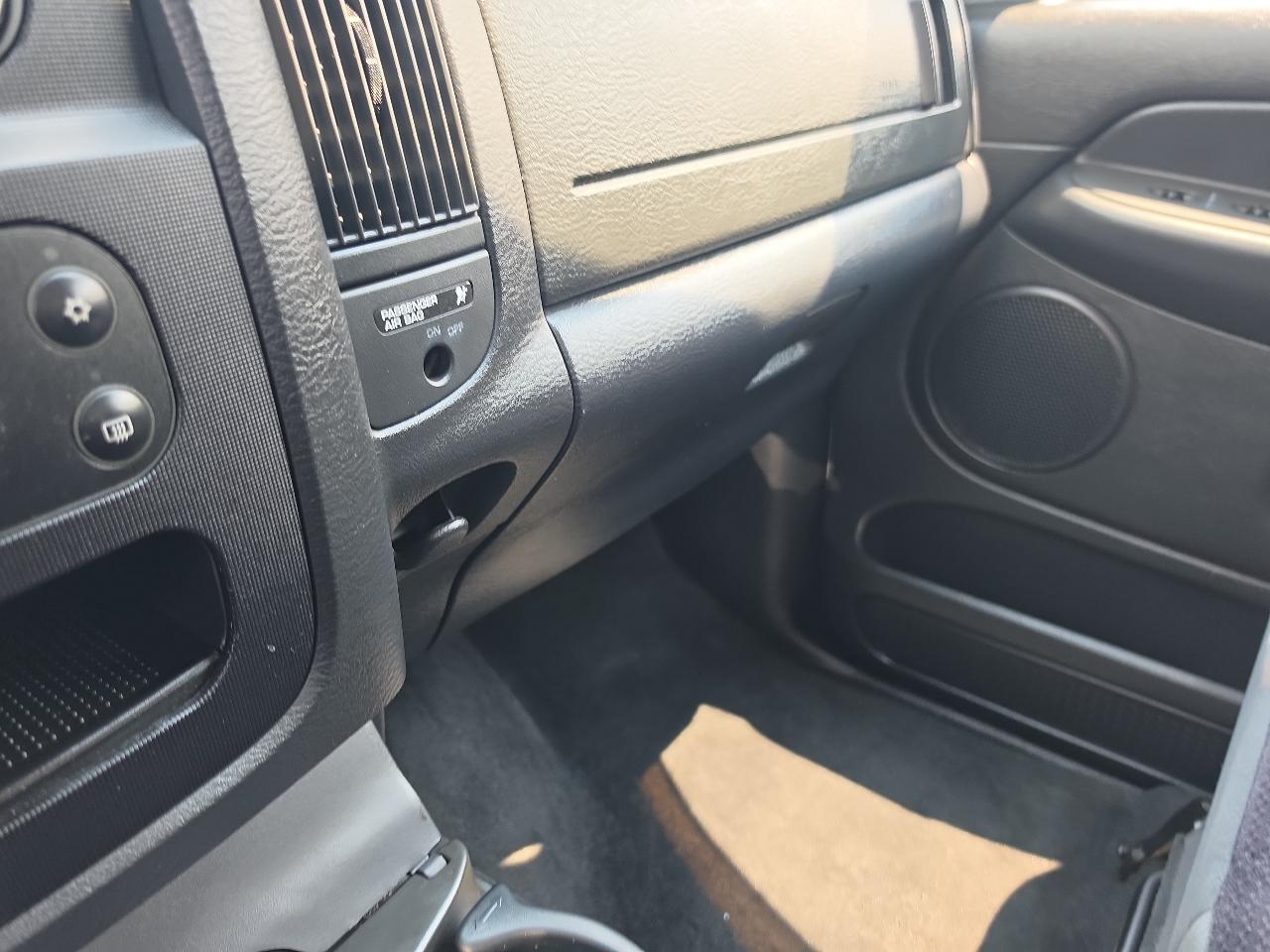 Dodge Ram 1500  2005