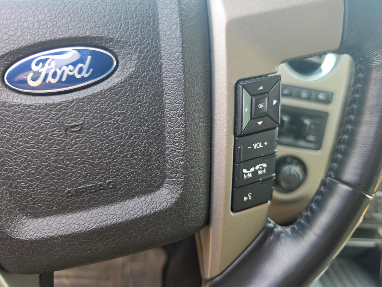 Ford Expedition  2015