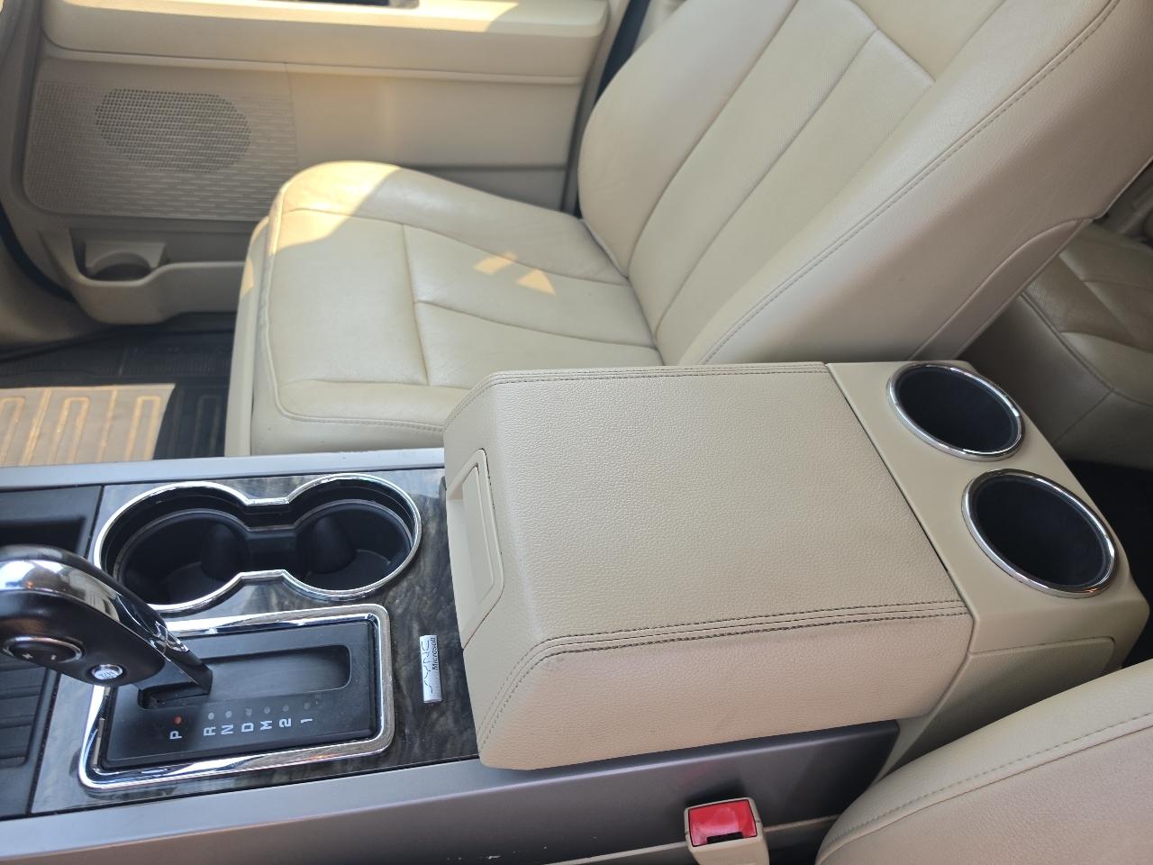 Ford Expedition  2015