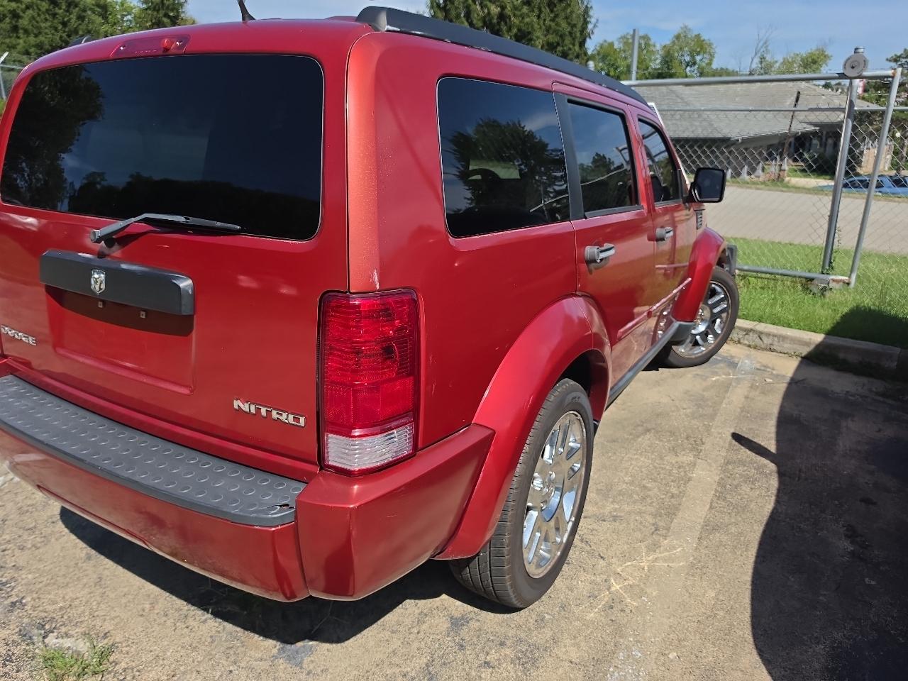Dodge Nitro  2011