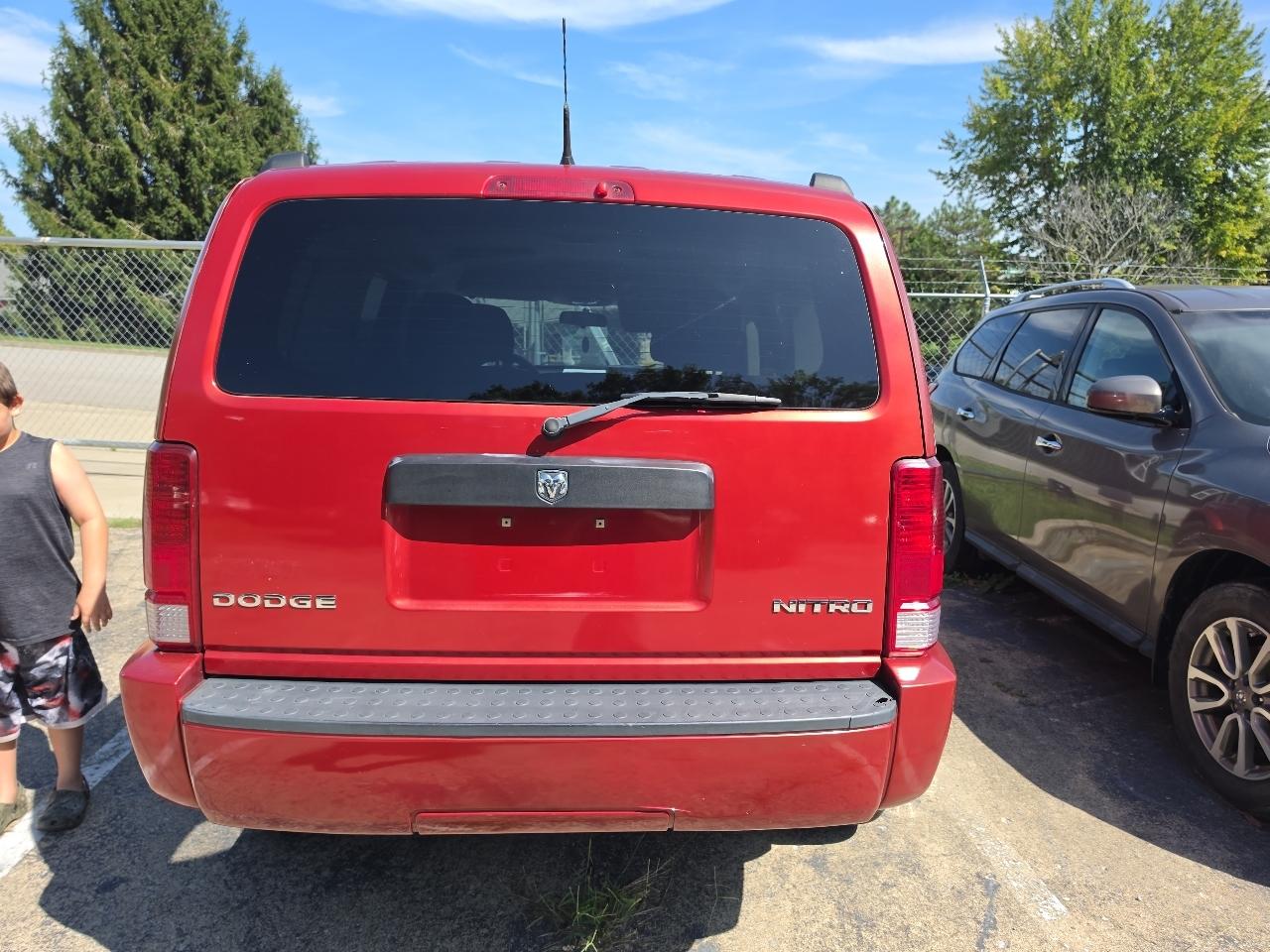 Dodge Nitro  2011