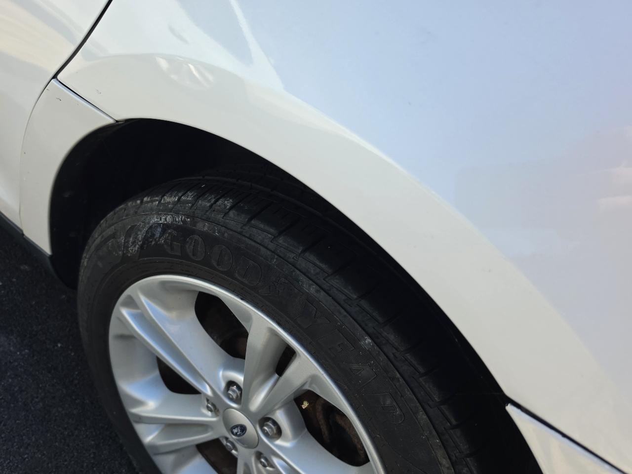 Ford Taurus  2014