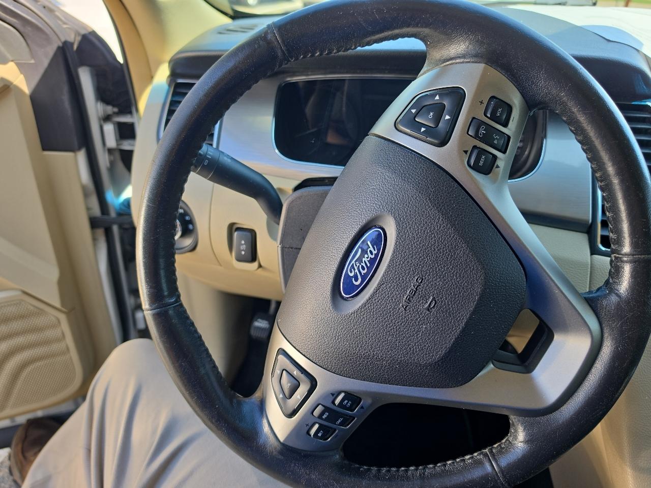 Ford Taurus  2014