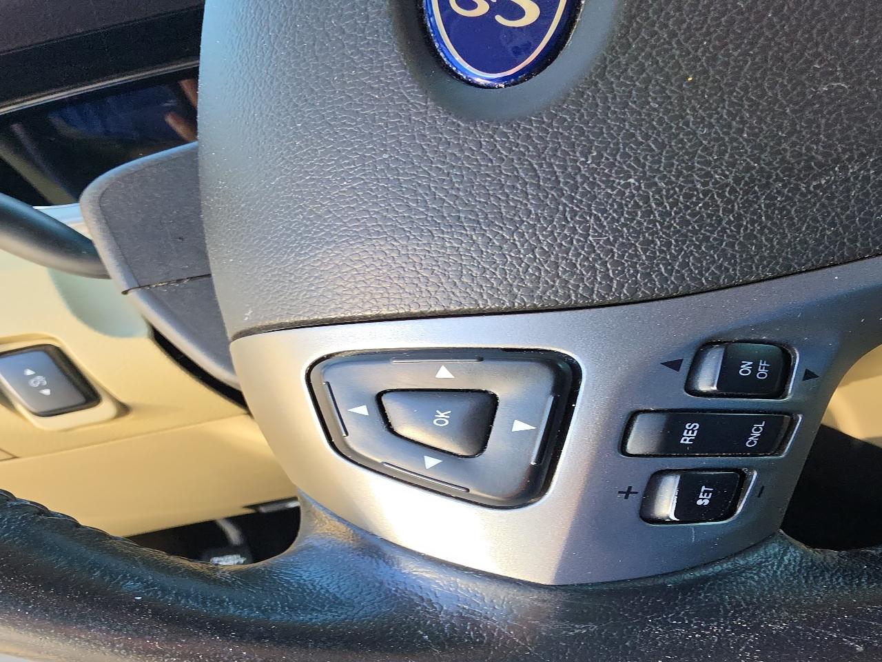 Ford Taurus  2014