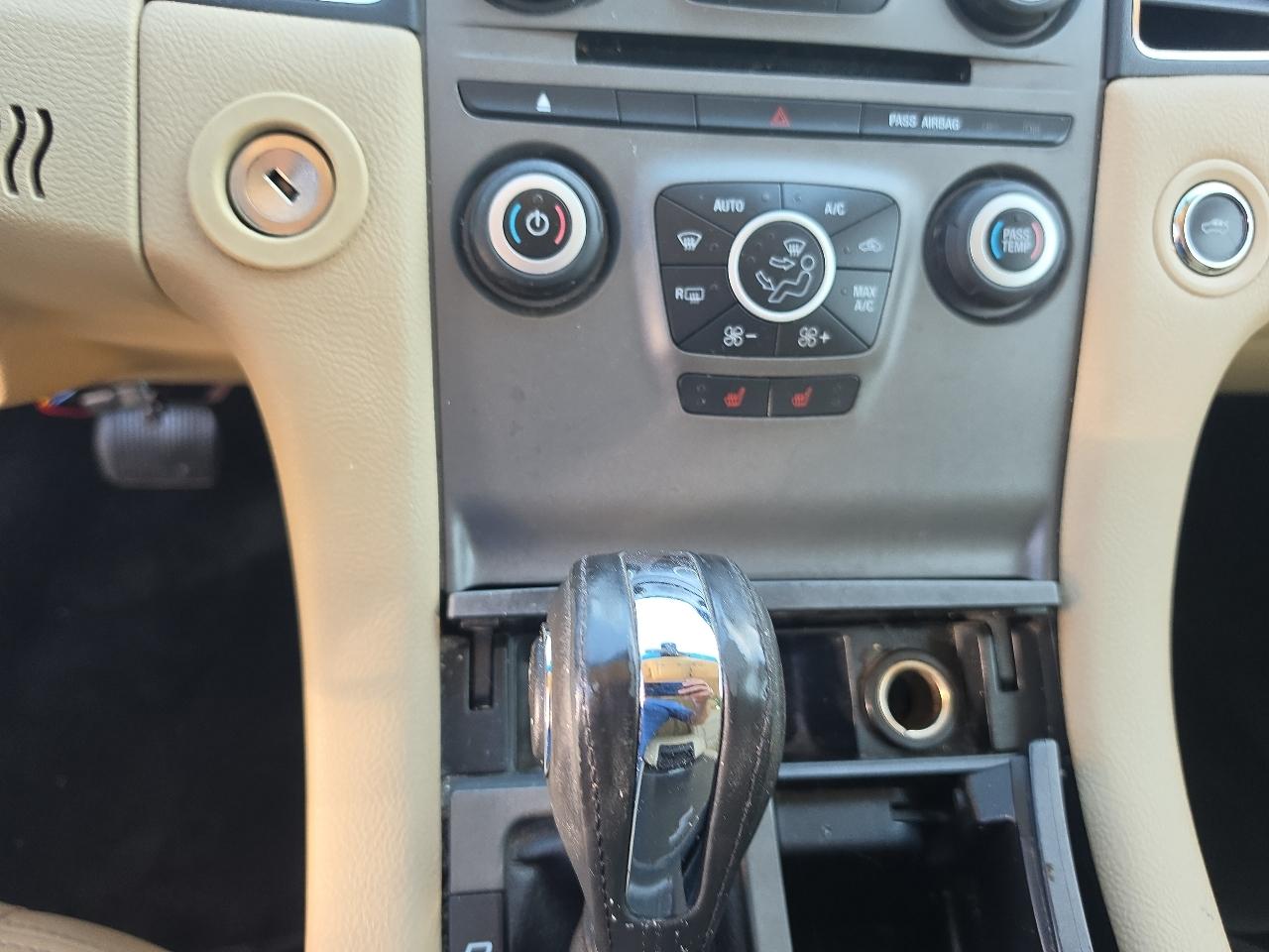 Ford Taurus  2014
