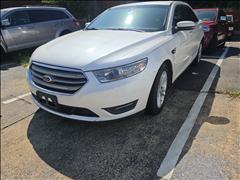 2014 Ford Taurus 