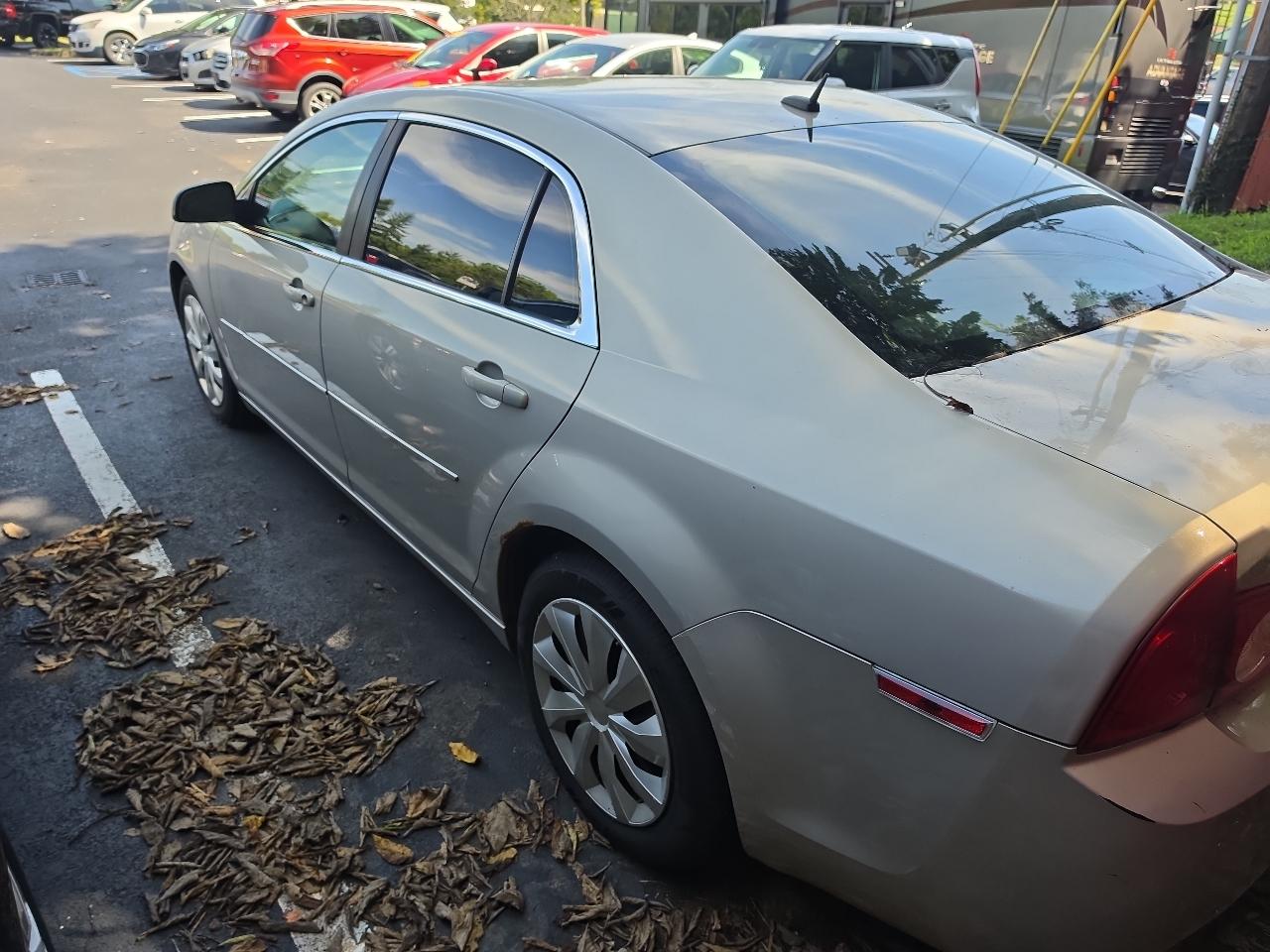 Chevrolet Malibu  2011