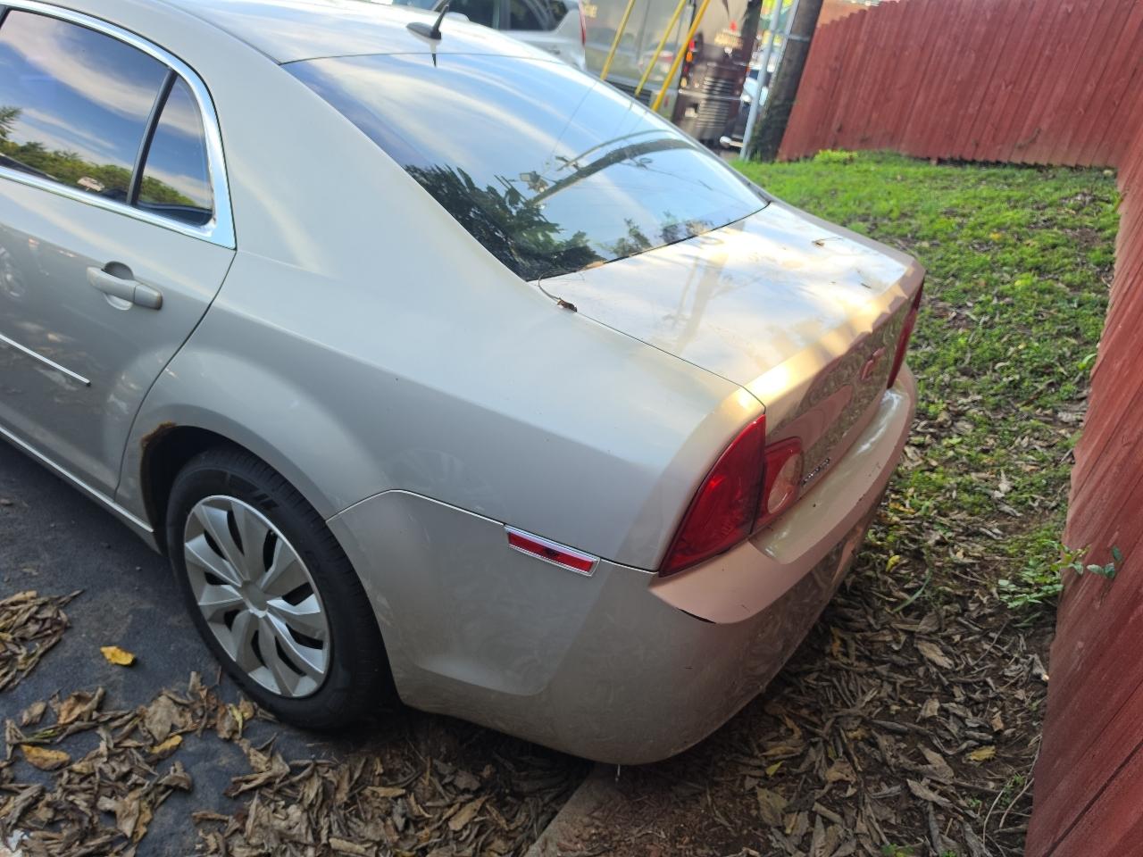 Chevrolet Malibu  2011