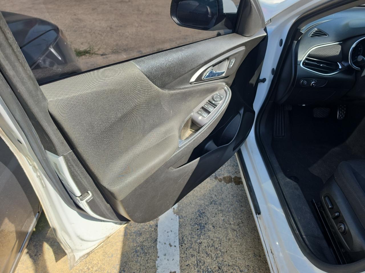 Chevrolet Malibu  2016