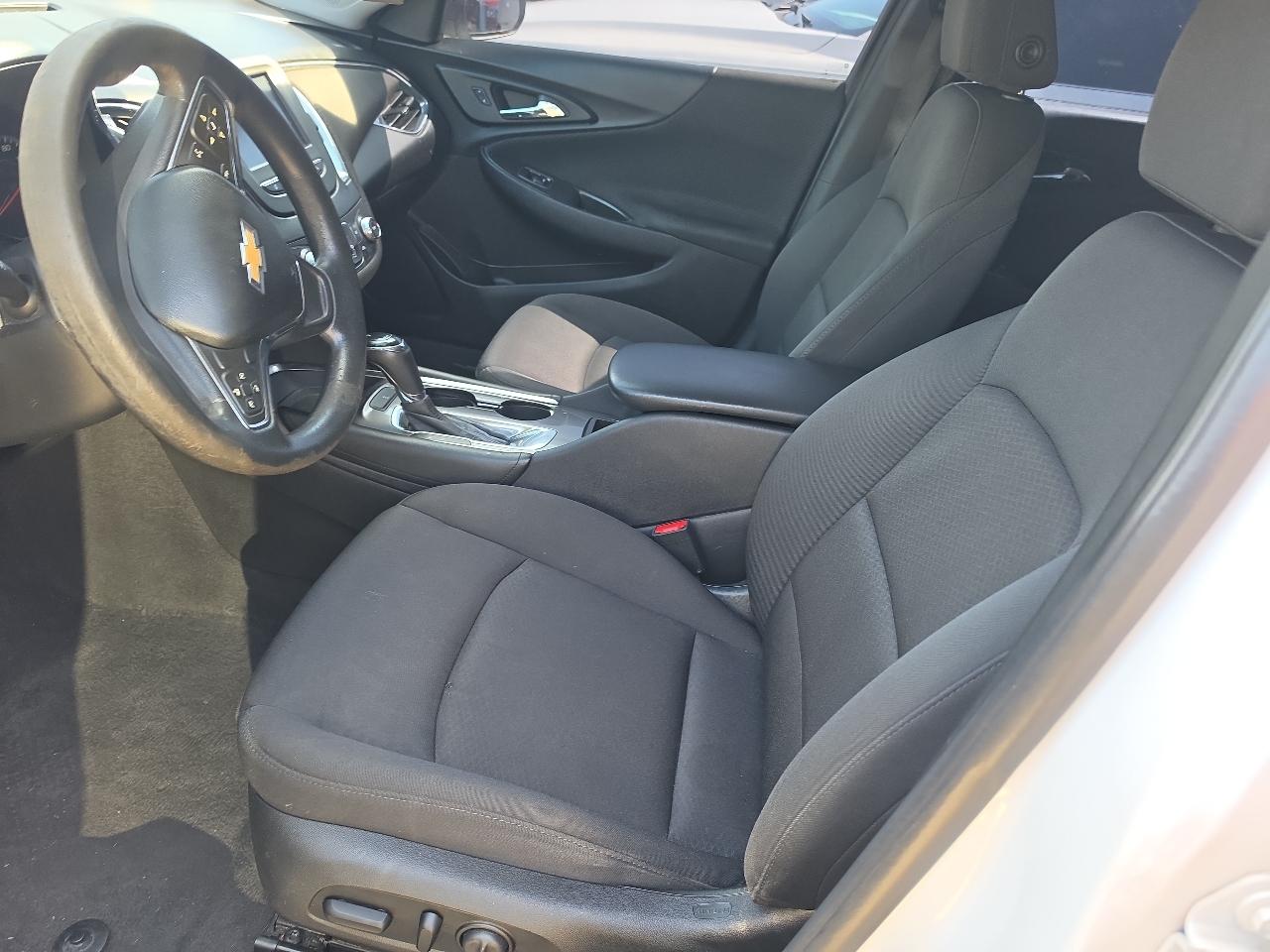 Chevrolet Malibu  2016