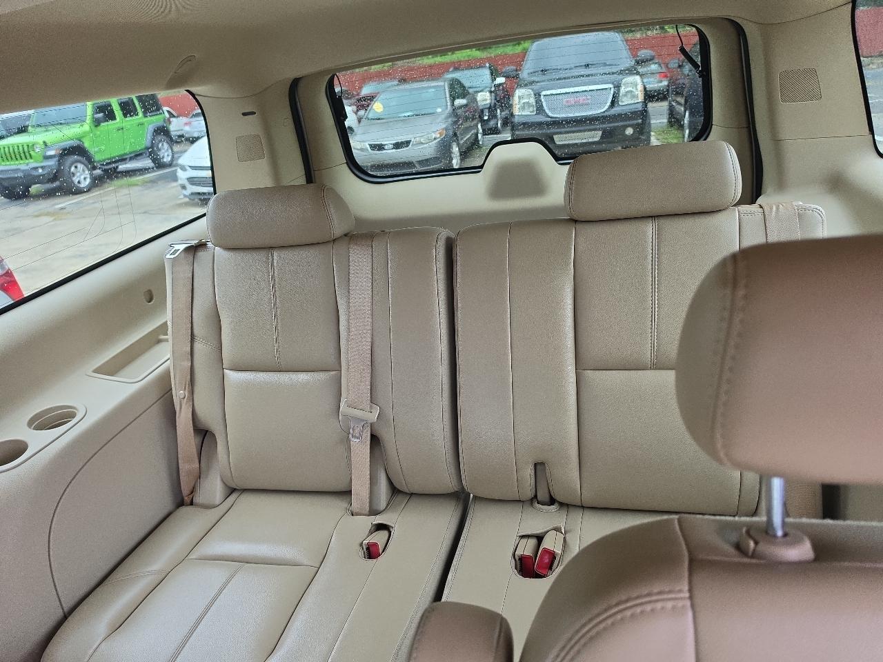 Chevrolet Suburban  2007