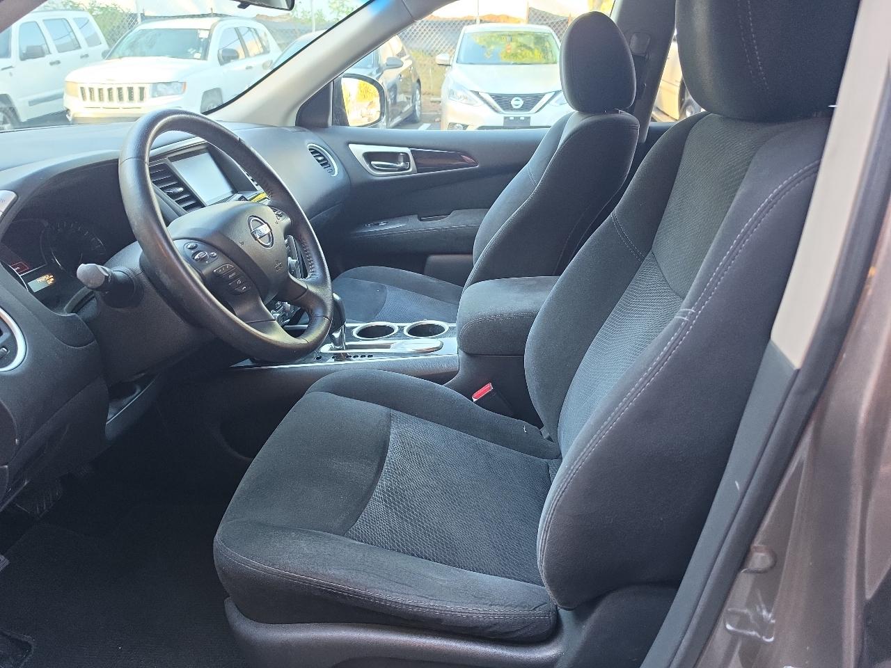 Nissan Pathfinder  2014