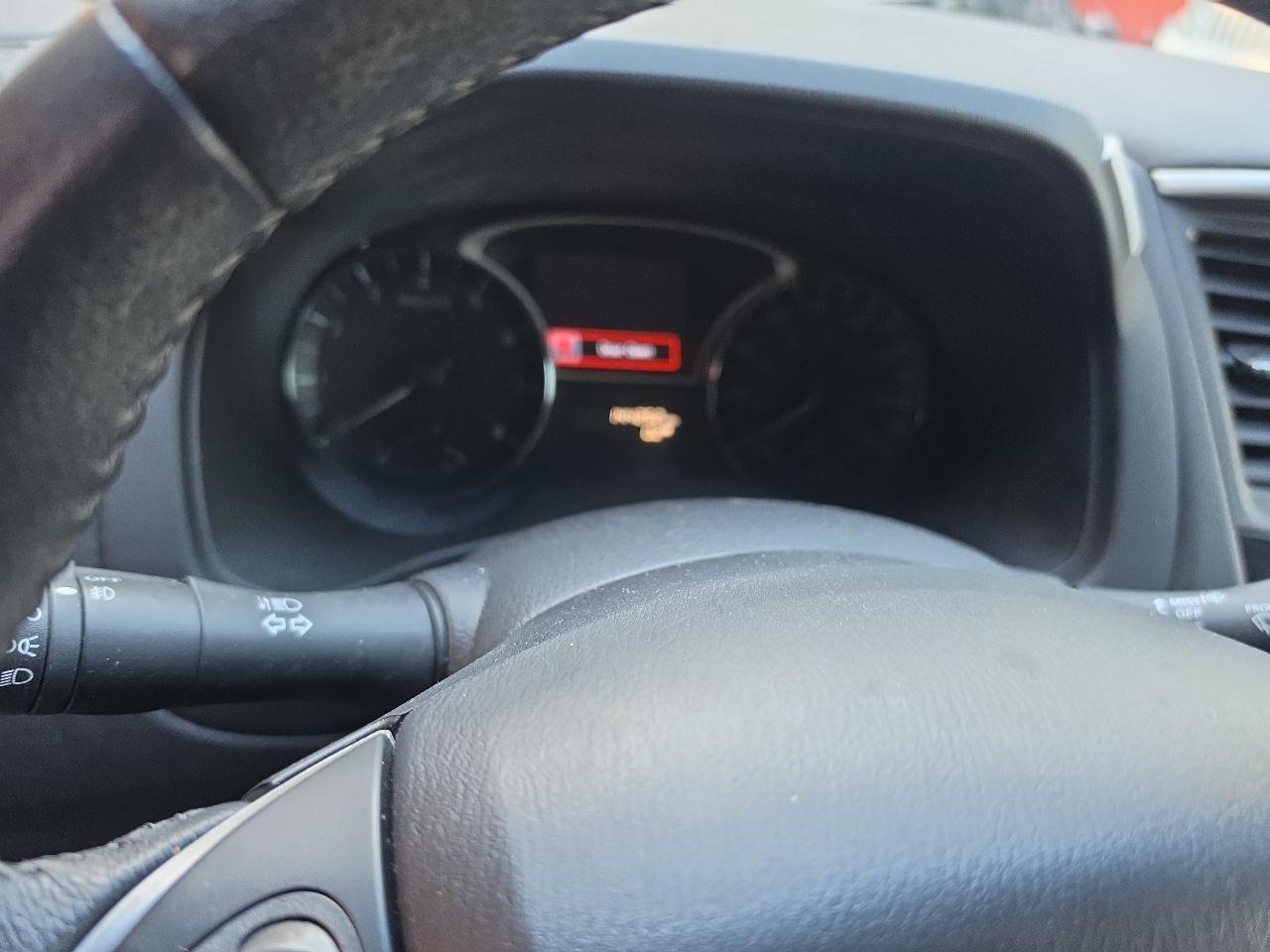Nissan Pathfinder  2014
