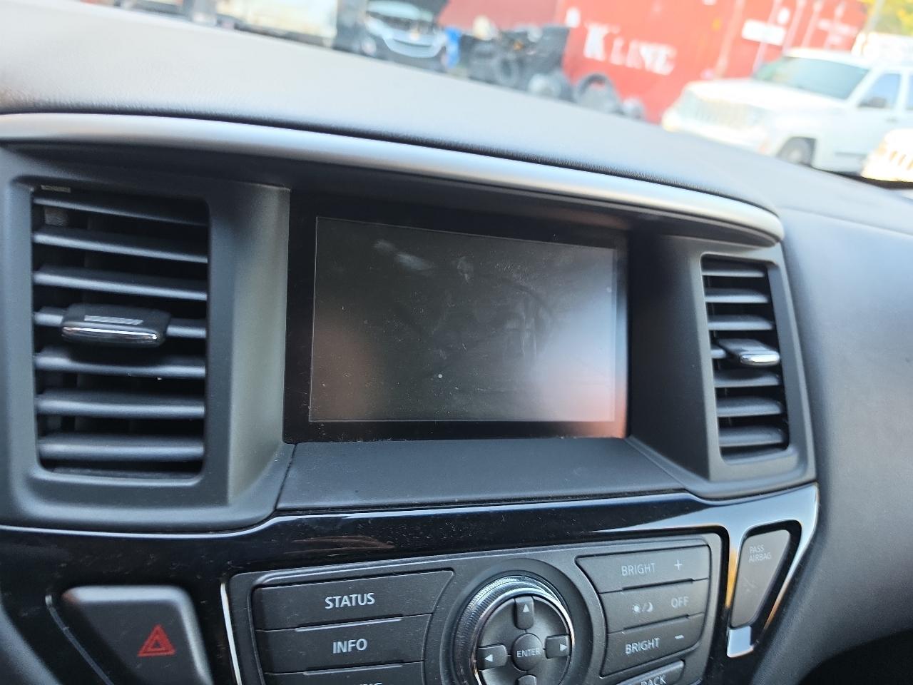 Nissan Pathfinder  2014