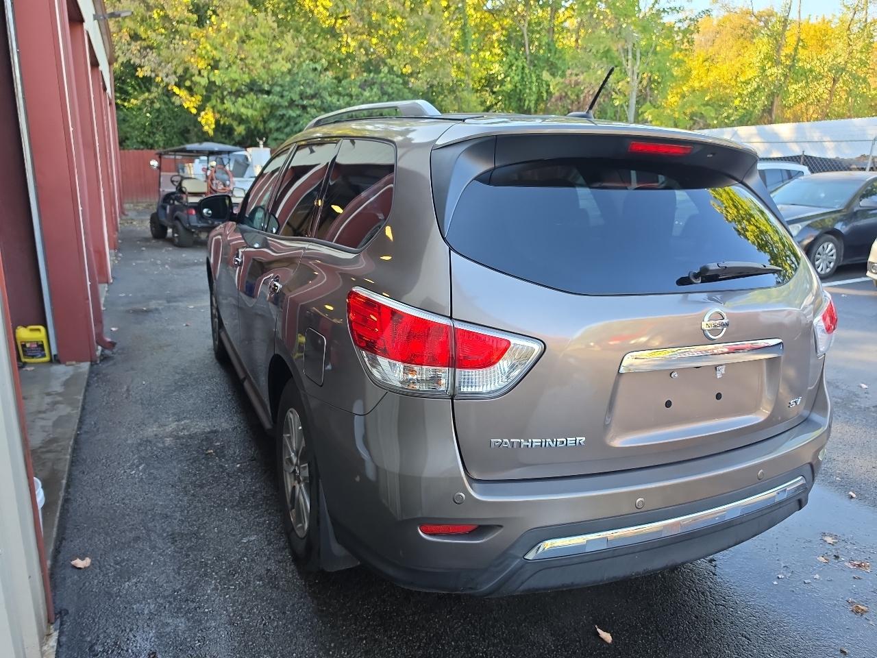 Nissan Pathfinder  2014