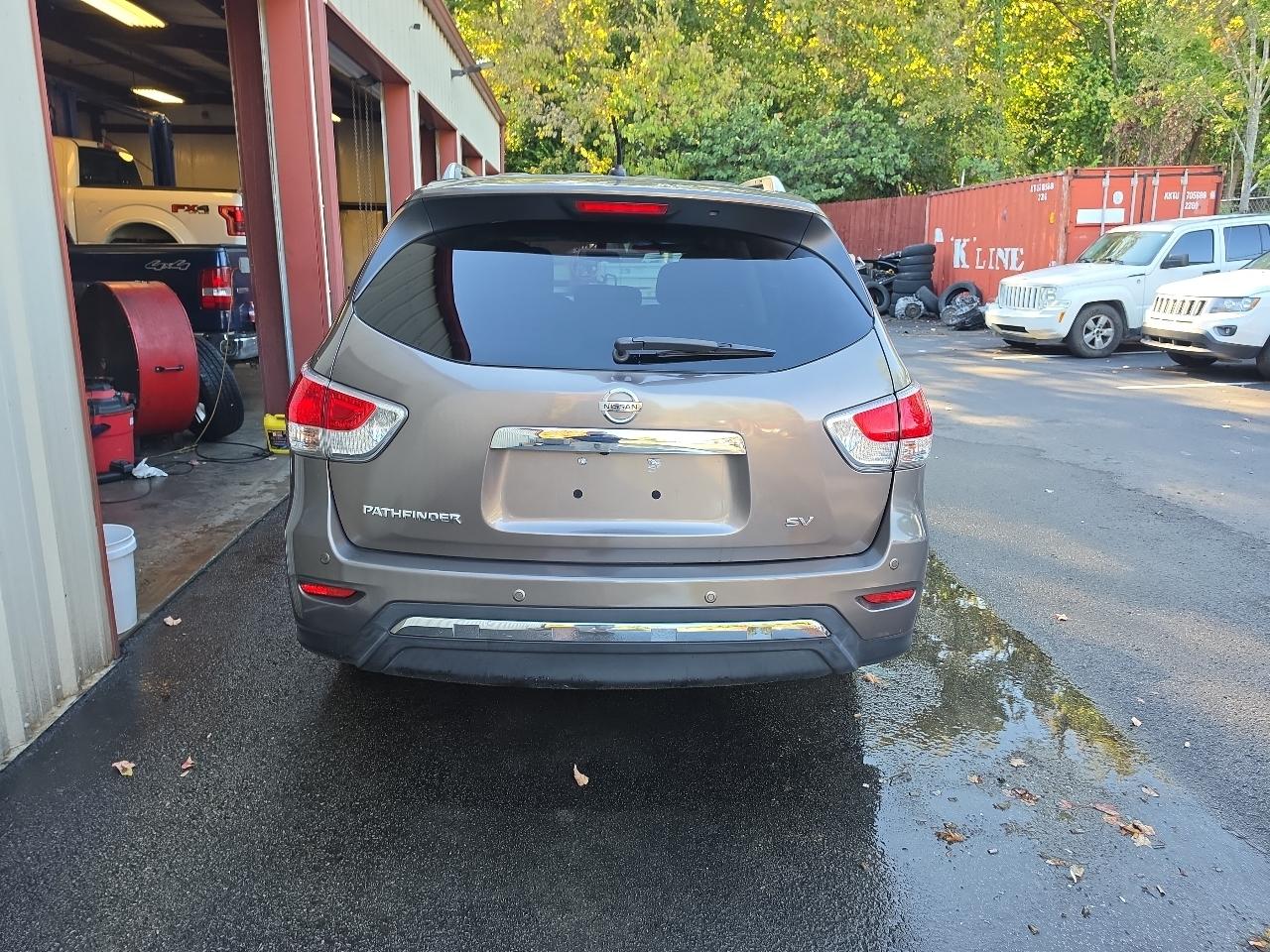 Nissan Pathfinder  2014