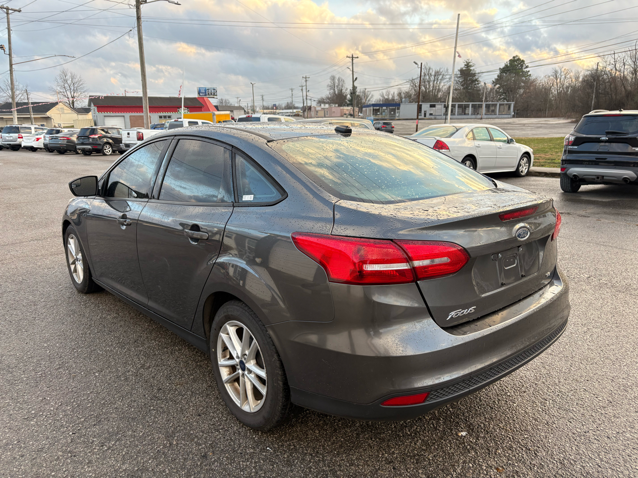 Ford Focus SE Sedan 2018