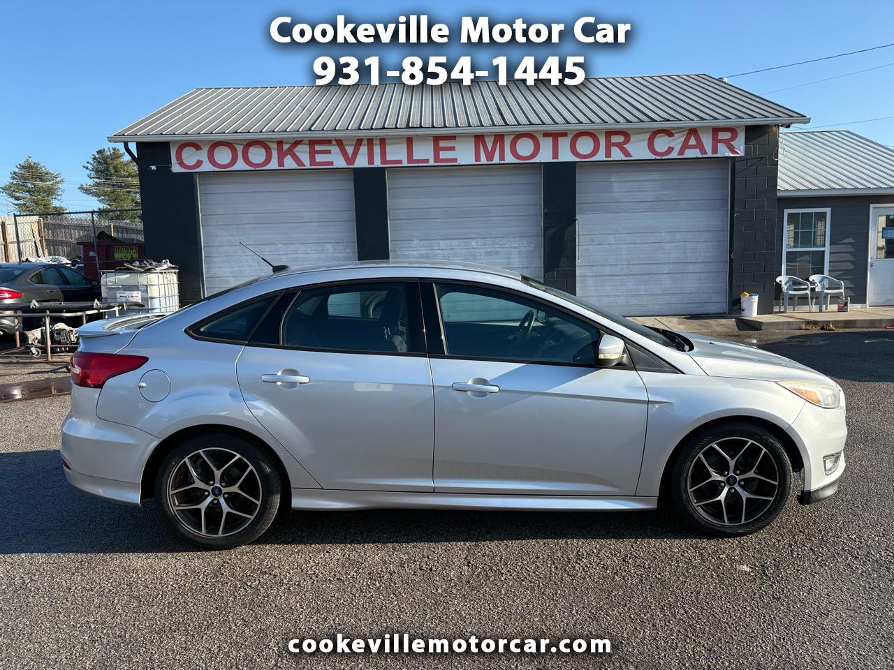 2016 Ford FOCUS SE 